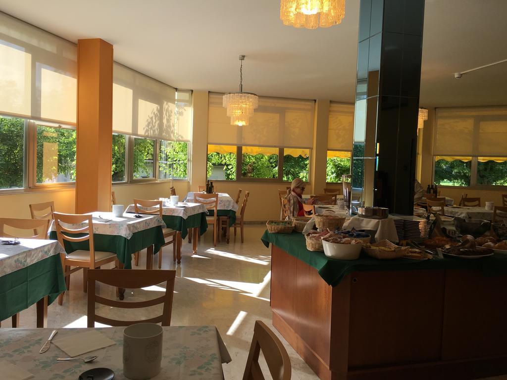 Hotel Plutone Cervia Zewnętrze zdjęcie
